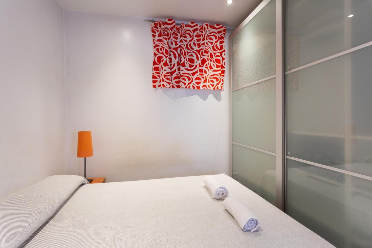 Aparteasy - Turo Park With Lovely Balcony Барселона Екстер'єр фото